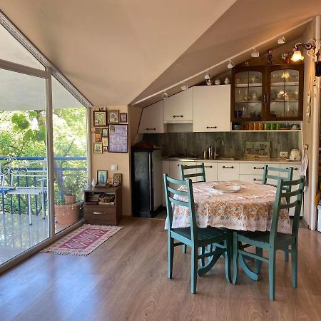 Nino'S Veranda Apartment Telavi Dış mekan fotoğraf
