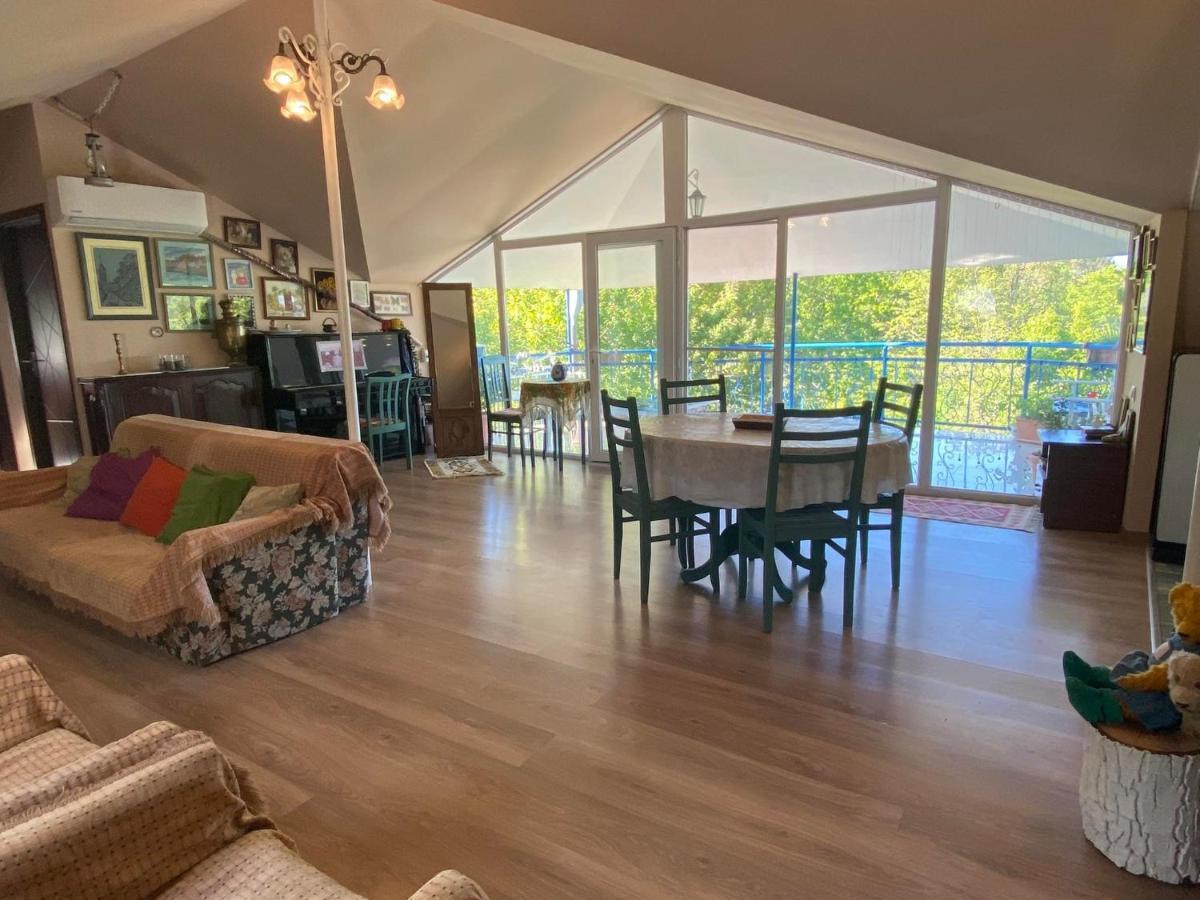 Nino'S Veranda Apartment Telavi Dış mekan fotoğraf